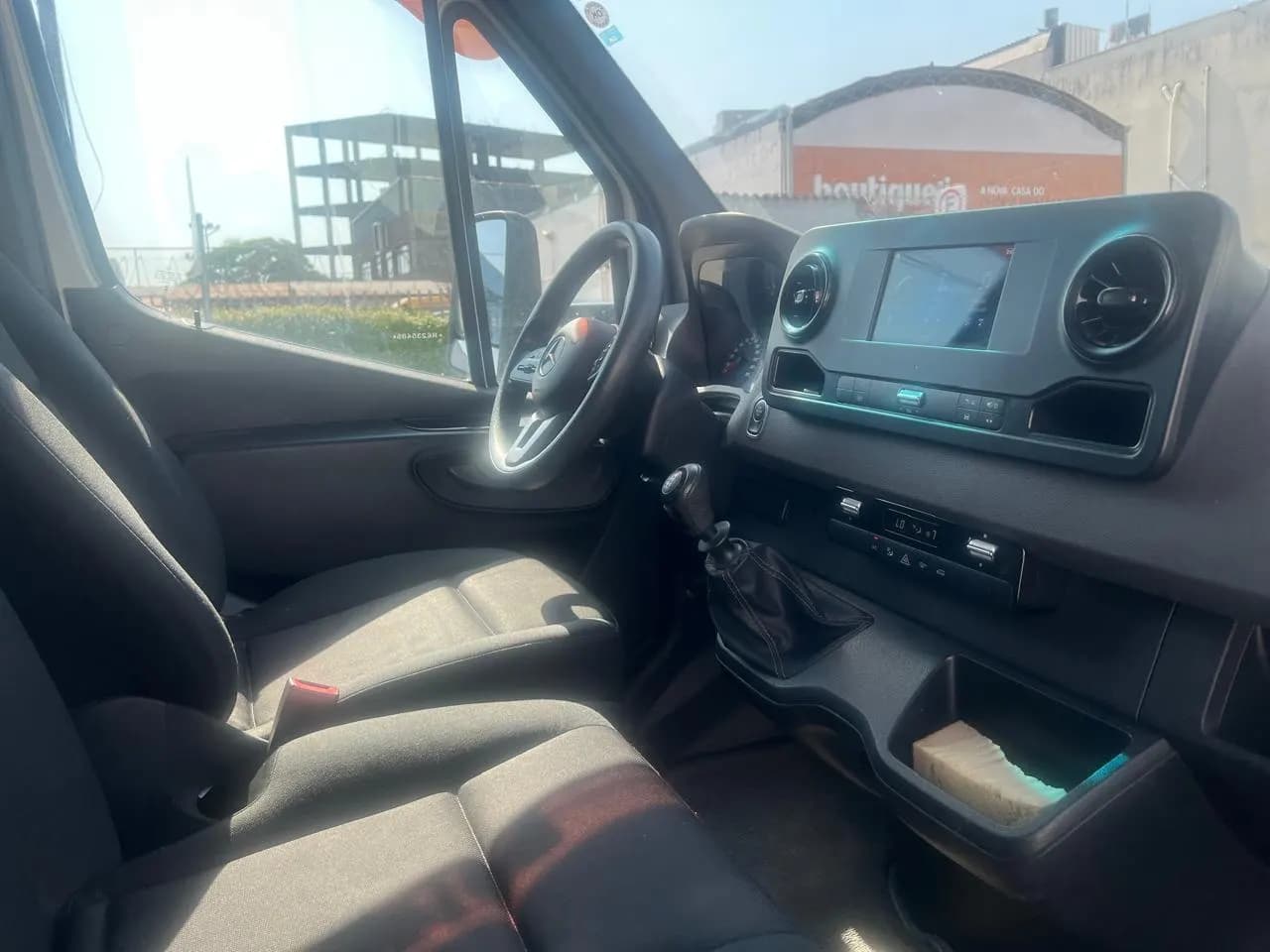 Mercedes-Benz Sprinter 517 Chassi – Carroceria Aberta – 2023/2024 – Diesel, foto 3
