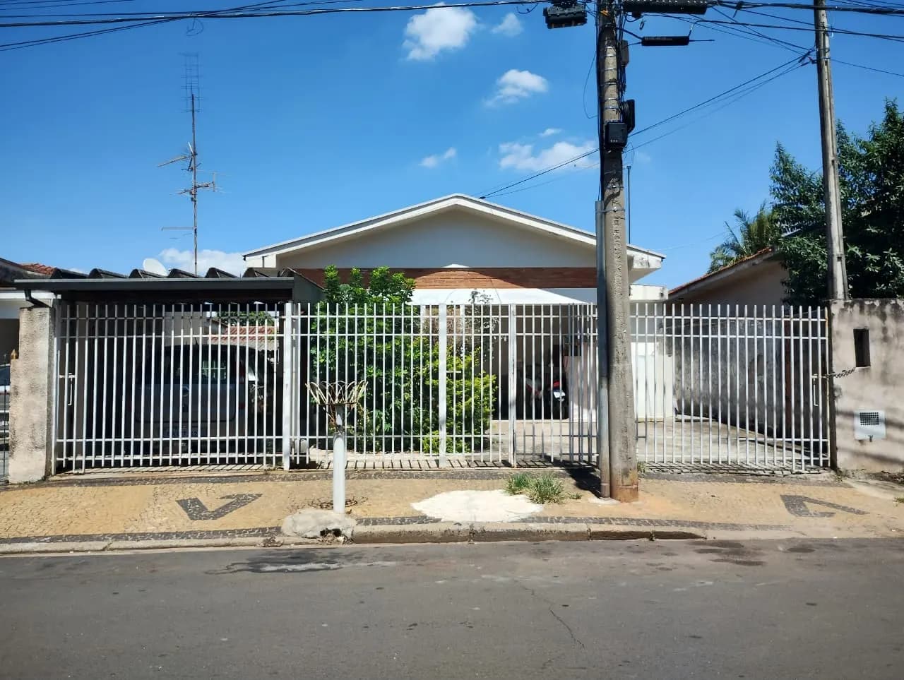 Casa – 337,60 m² – Cidade Jardim – Americana/SP