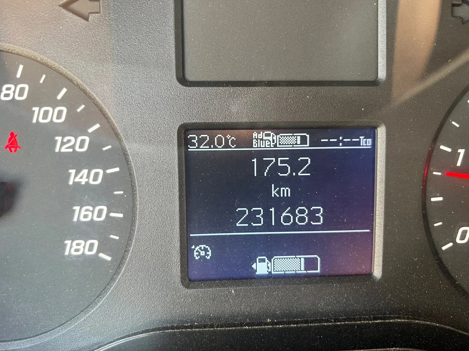 Mercedes-Benz Sprinter Micro-ônibus – 16 lugares – 2023/2024 – Diesel, foto 5